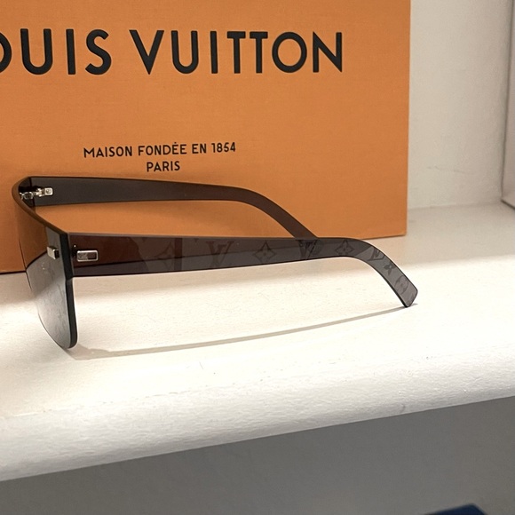LV Sunglasses. Rare - Picture 1 of 6